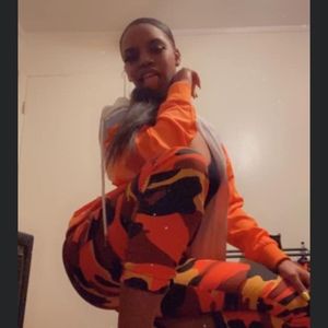 Meet your Posher, Shanetra